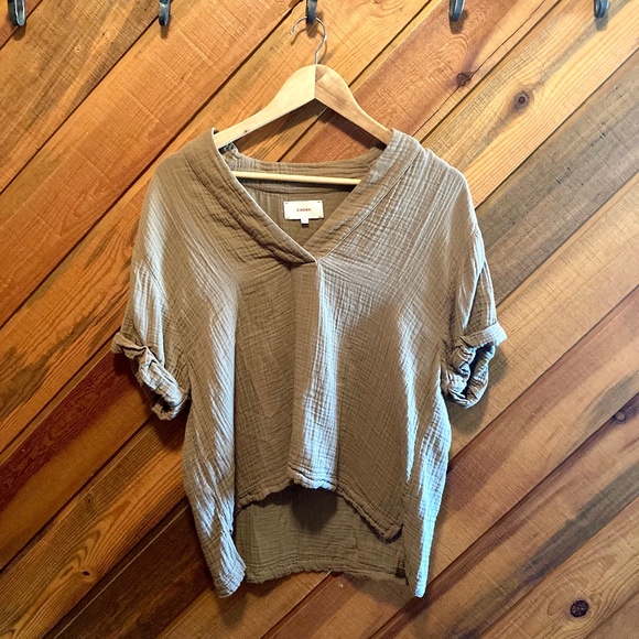 XiRENA Tops - Xirena gauze blouse/top, casual